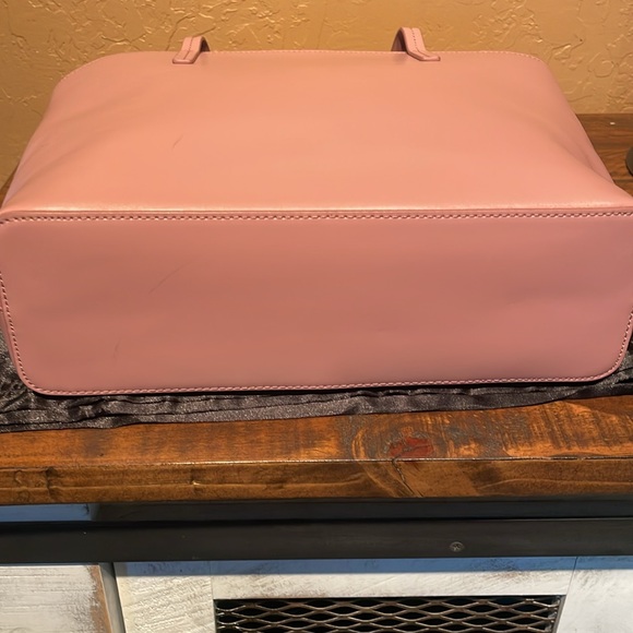 Kate Spade Seton Drive Karla Rose Pink Smooth Leather with Bow EUC - Picture 8 of 9